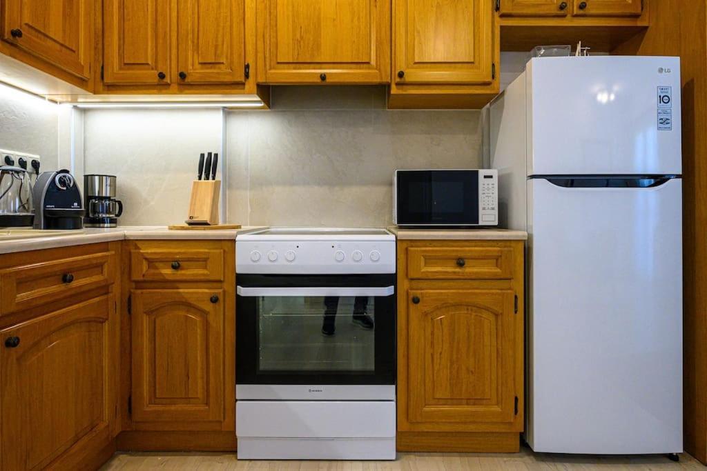 Anna'S Apartment Каламата Екстер'єр фото