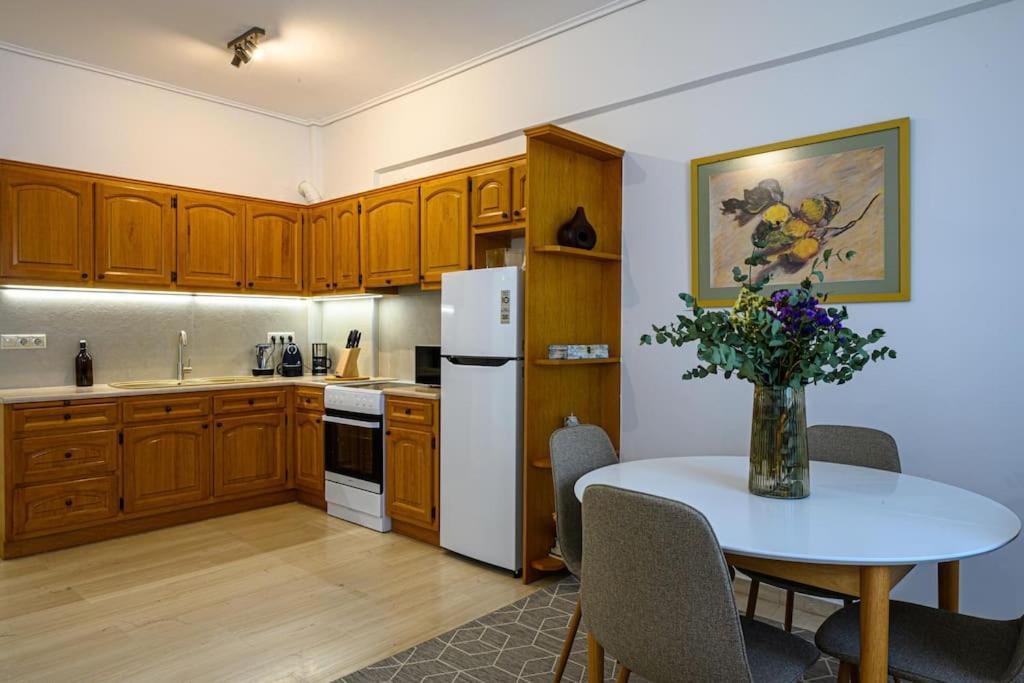 Anna'S Apartment Каламата Екстер'єр фото